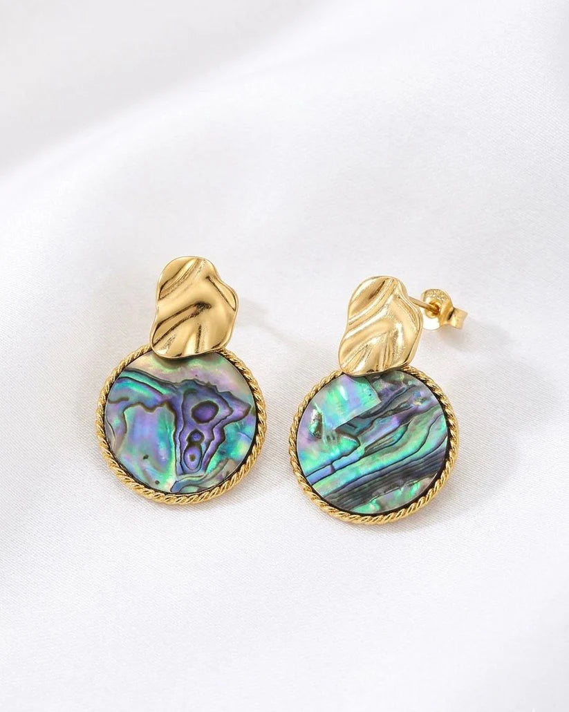 Ocean studs