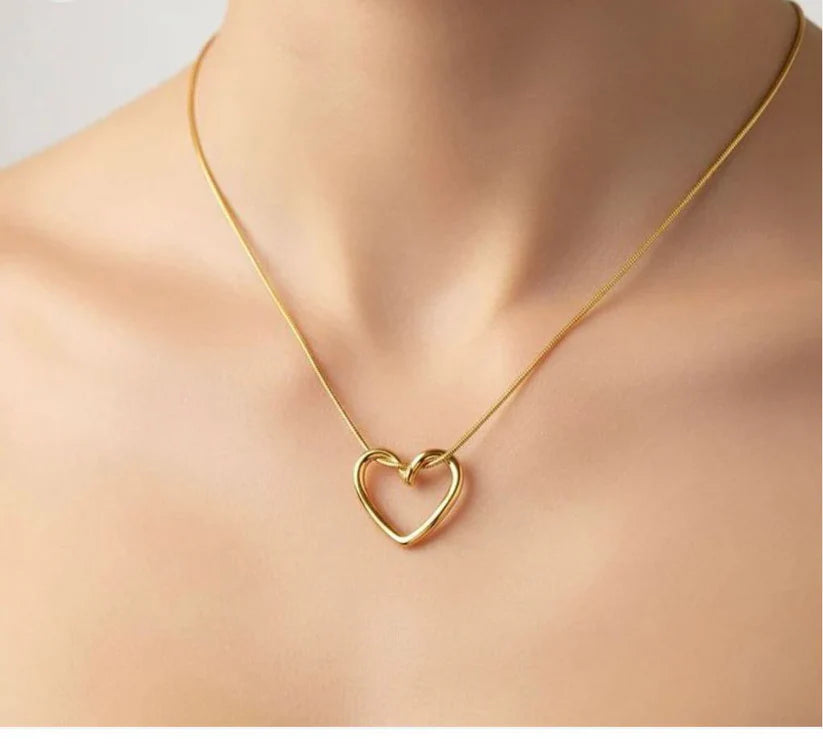 Essential Love Nacklace