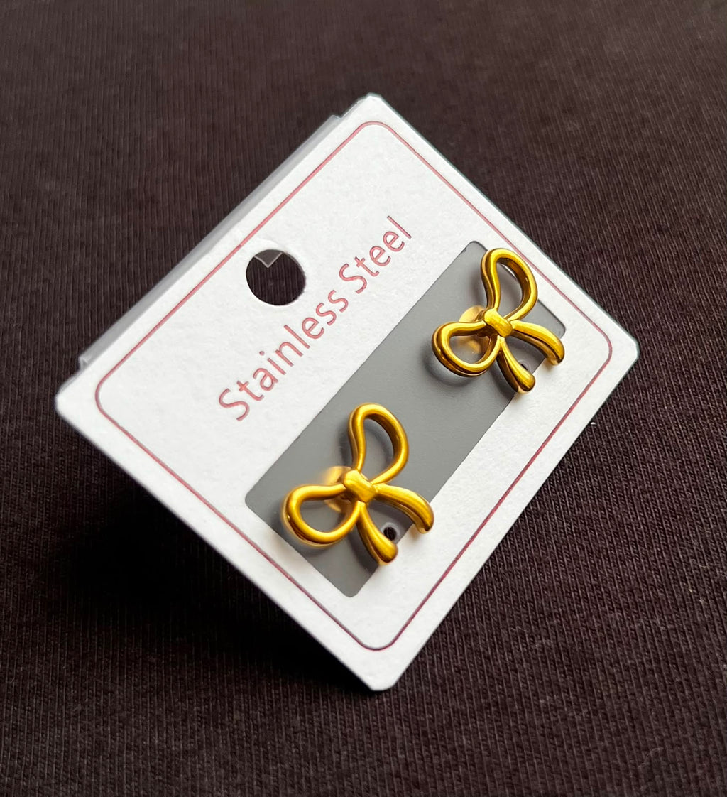 BOW STUDS