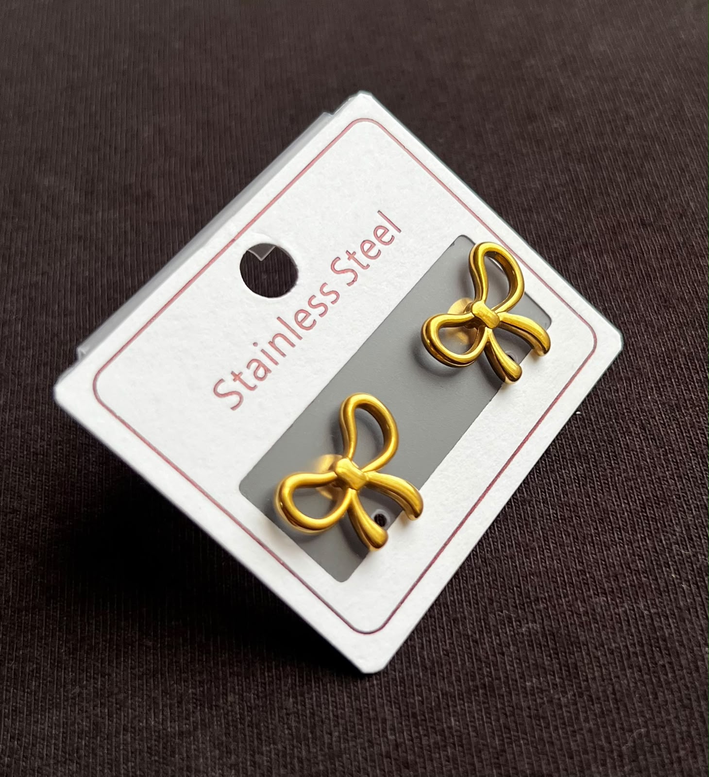 BOW STUDS