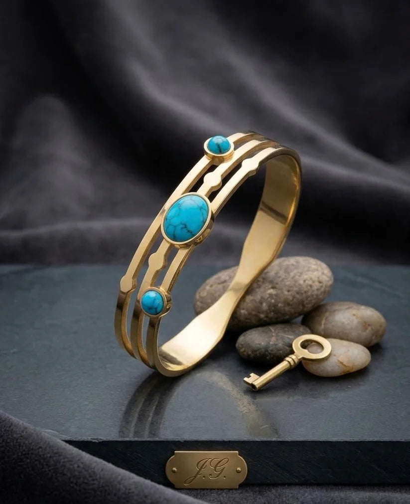 Turquoise Majesty Handculf
