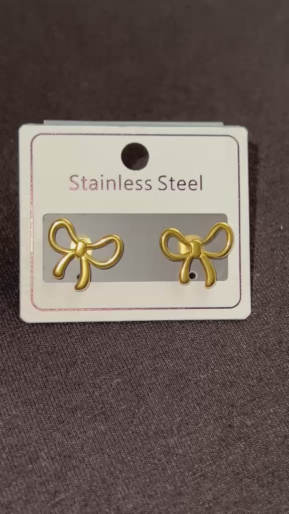 BOW STUDS